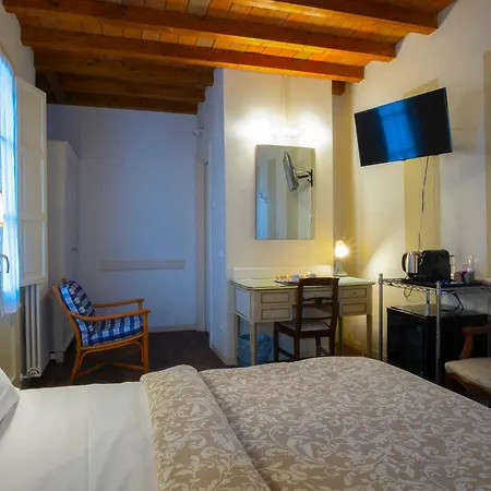 Il Cortiletto 4* بياتشينسا