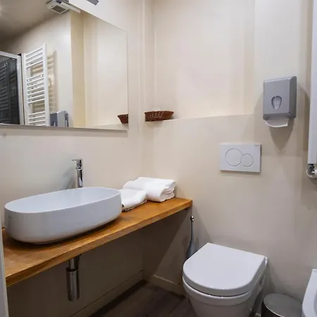 Il Cortiletto 4* بياتشينسا